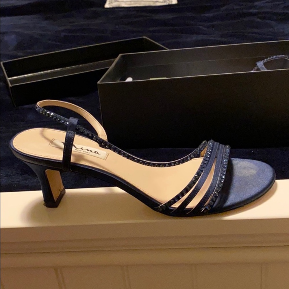 Heels - Picture 2 of 3